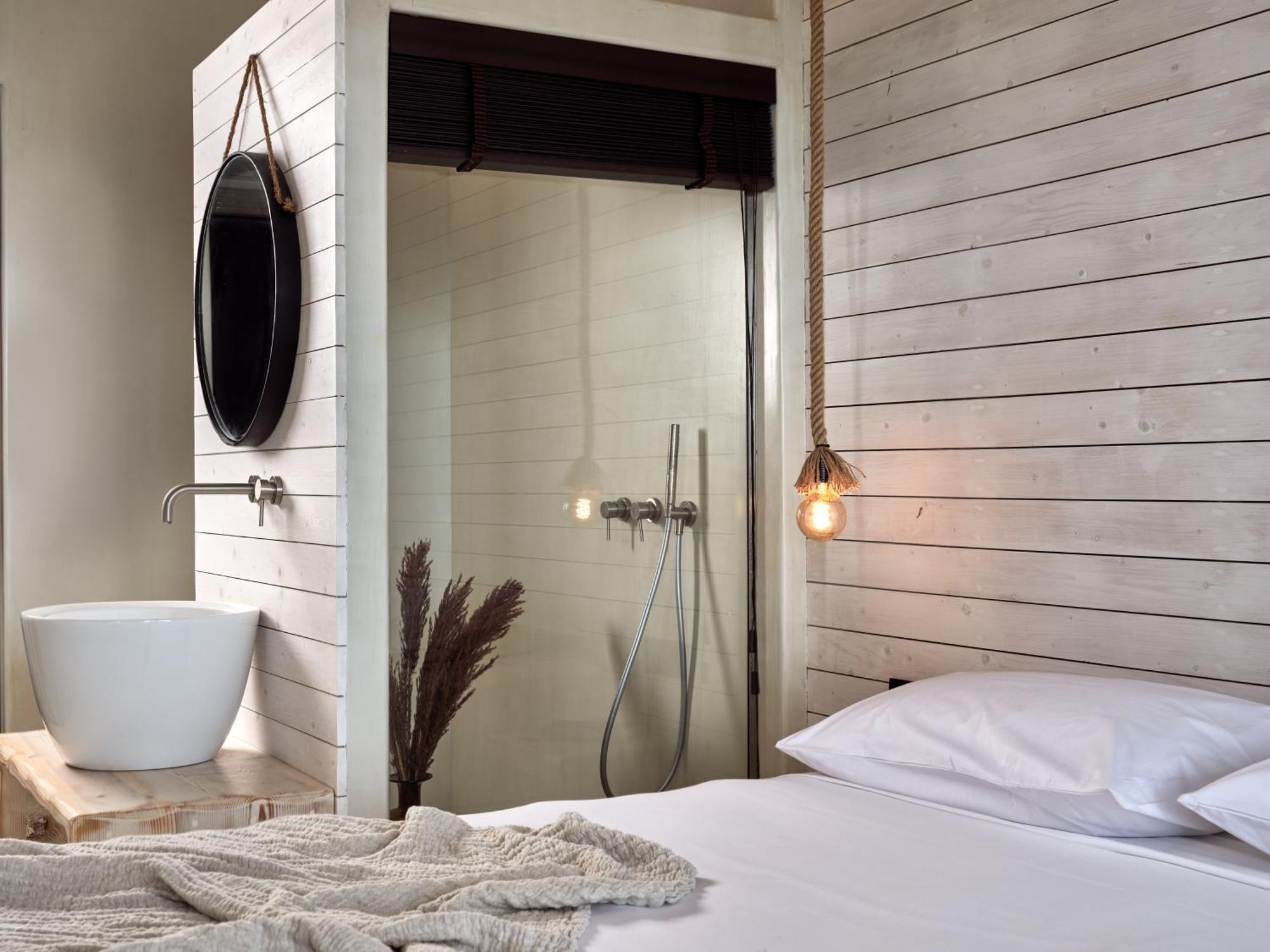 Executive Room with Private Pool and Sea View
